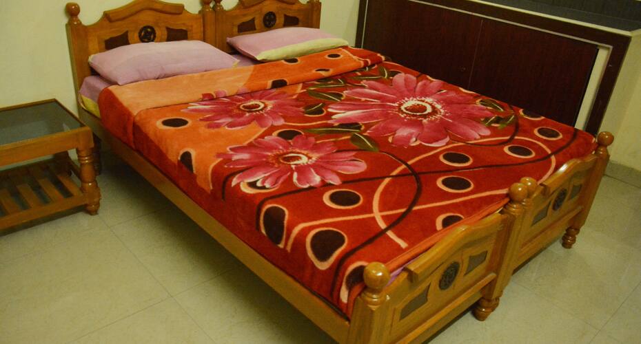 Enaans Holidays Inn, Kodaikanal 3